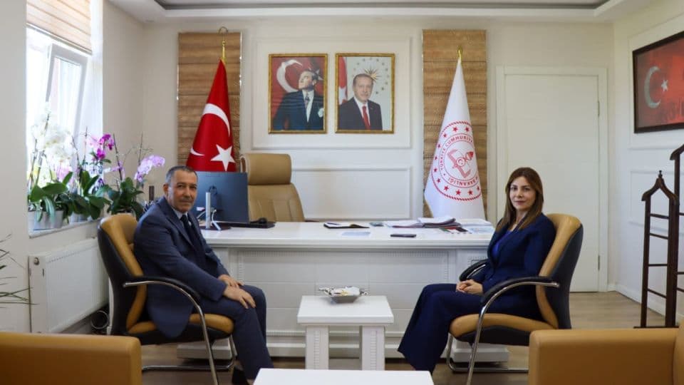 TÜİK Balıkesir Bölge Müdürü Yavuz Uyar Çanakkale İl Milli Eğitim Müdürü Mine Hayta'yı Ziyaret Ediyor