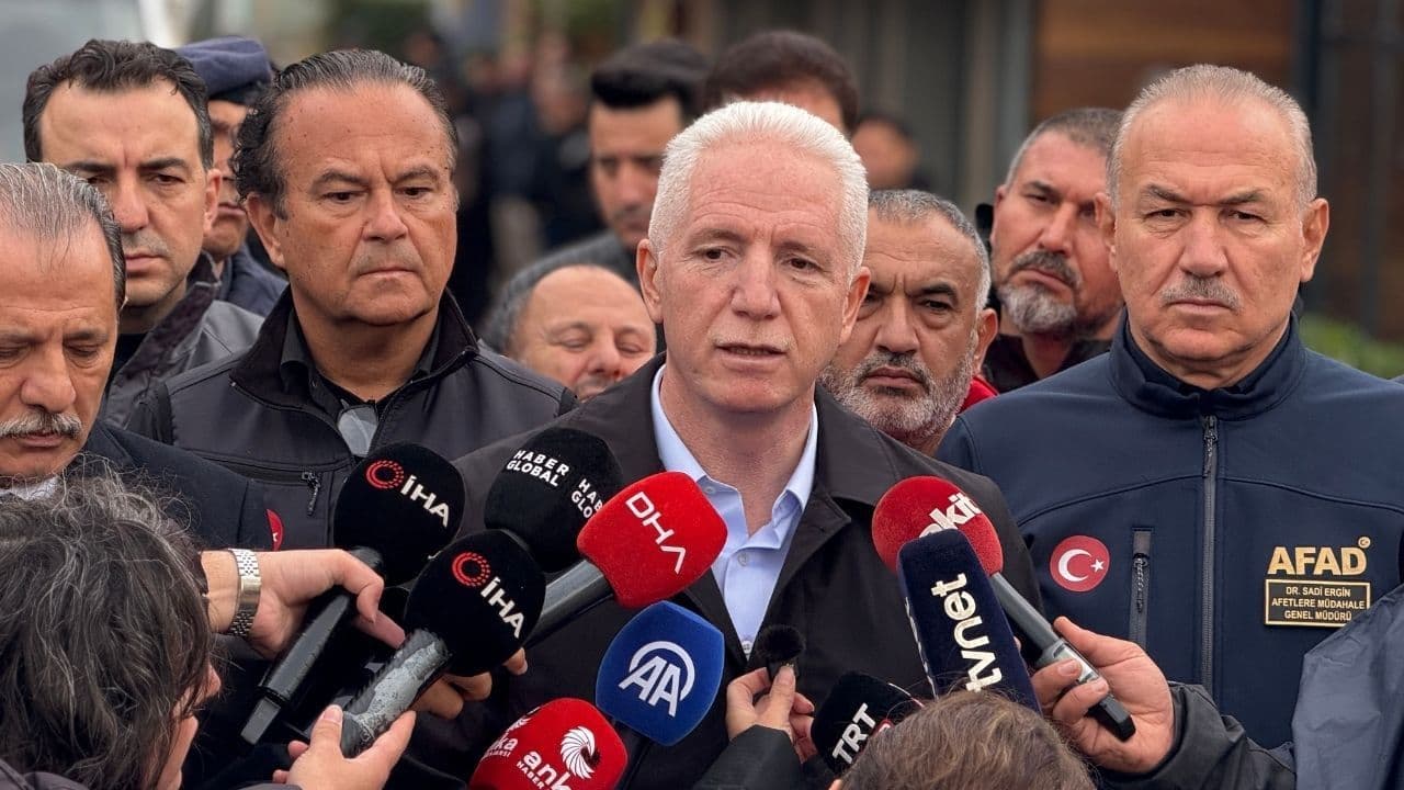 "3 vatandaş hayatını kaybetti, 5 kişi aranıyor"