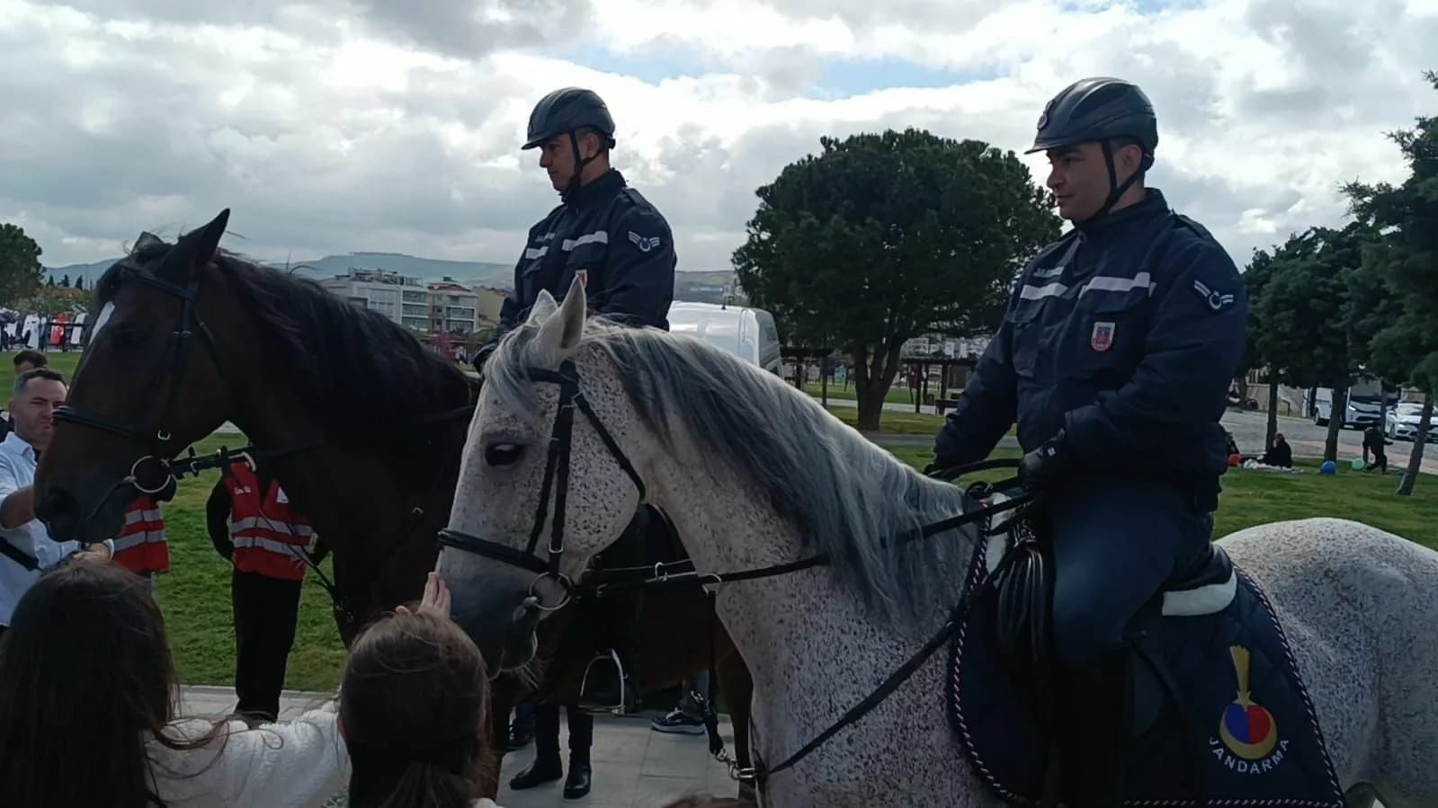Çanakkale'de Renkli 23 Nisan Coşkusu: Hamidiye Tabyası'ndaki Etkinlikler
