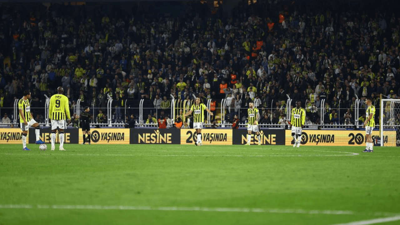Fenerbahçe, ligde üst üste 2. mağlubiyetini aldı