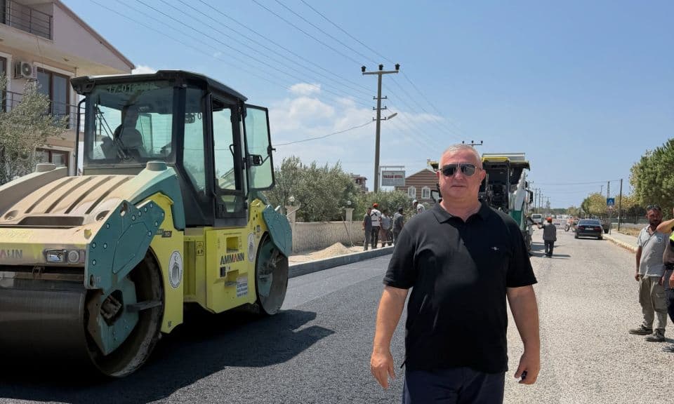 Geyikli Sahil Yolunda Sıcak Asfalt Çalışması Sürüyor