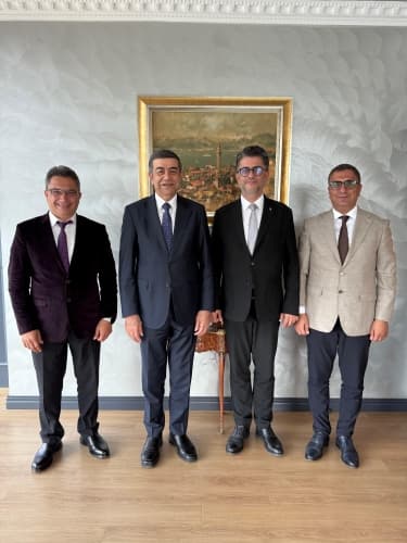 ÇOMÜ'den Çanakkale Eğitimi İçin Stratejik Hamle: Rektör Erenoğlu, Eğitim Duayeni İbrahim Taşel ile Bir Araya Geldi