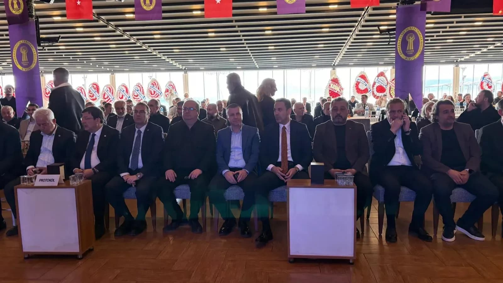 Ünal Özcan Çanakkale Esnaf ve Sanatkârlar Odaları Birliği'nin Liderliğini Sürdürüyor