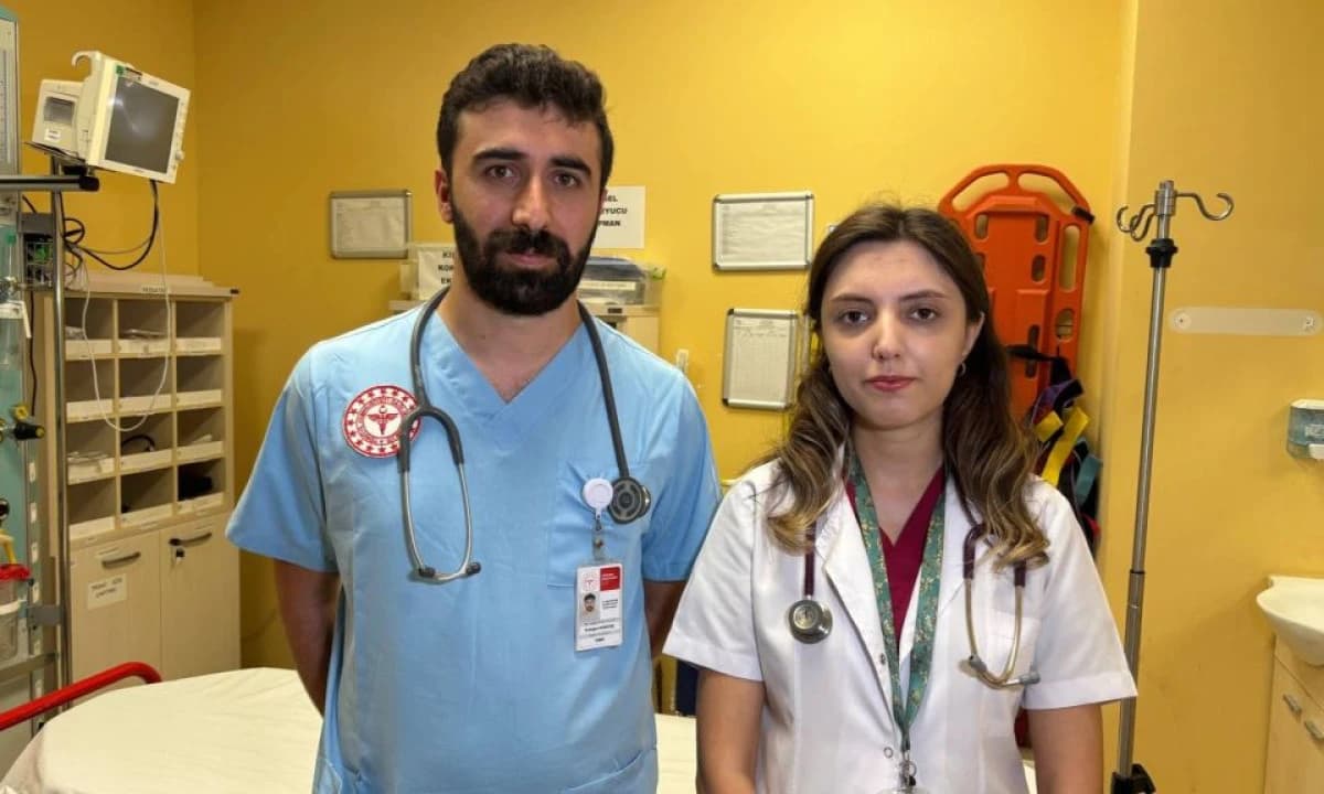 Cem Yılmaz’ın Kalp Krizinde Dakikalarla Yarış: 44 Saniyede Ambulans Yola Çıktı haberi
