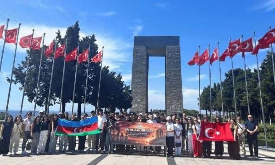 Çanakkale’de Bir Destan: Türkiye ve Azerbaycan’dan Şehit Çocukları Şehitlikleri Ziyaret Etti