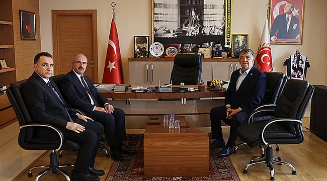 Vali Toraman'dan Tebrik Ziyareti