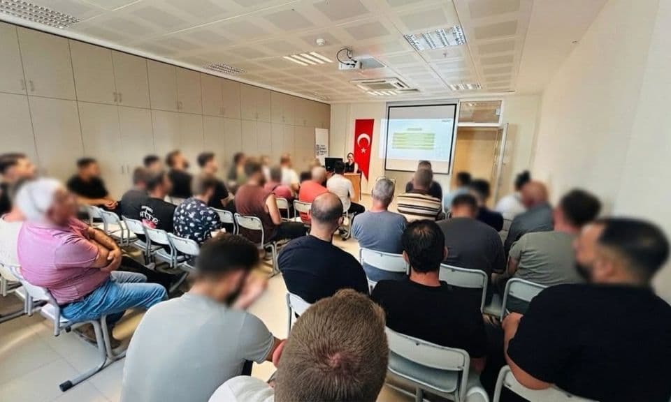 Çanakkale’de Yükümlülere Tütünün Sağlık Riskleri ve Bırakma Yöntemleri Semineri