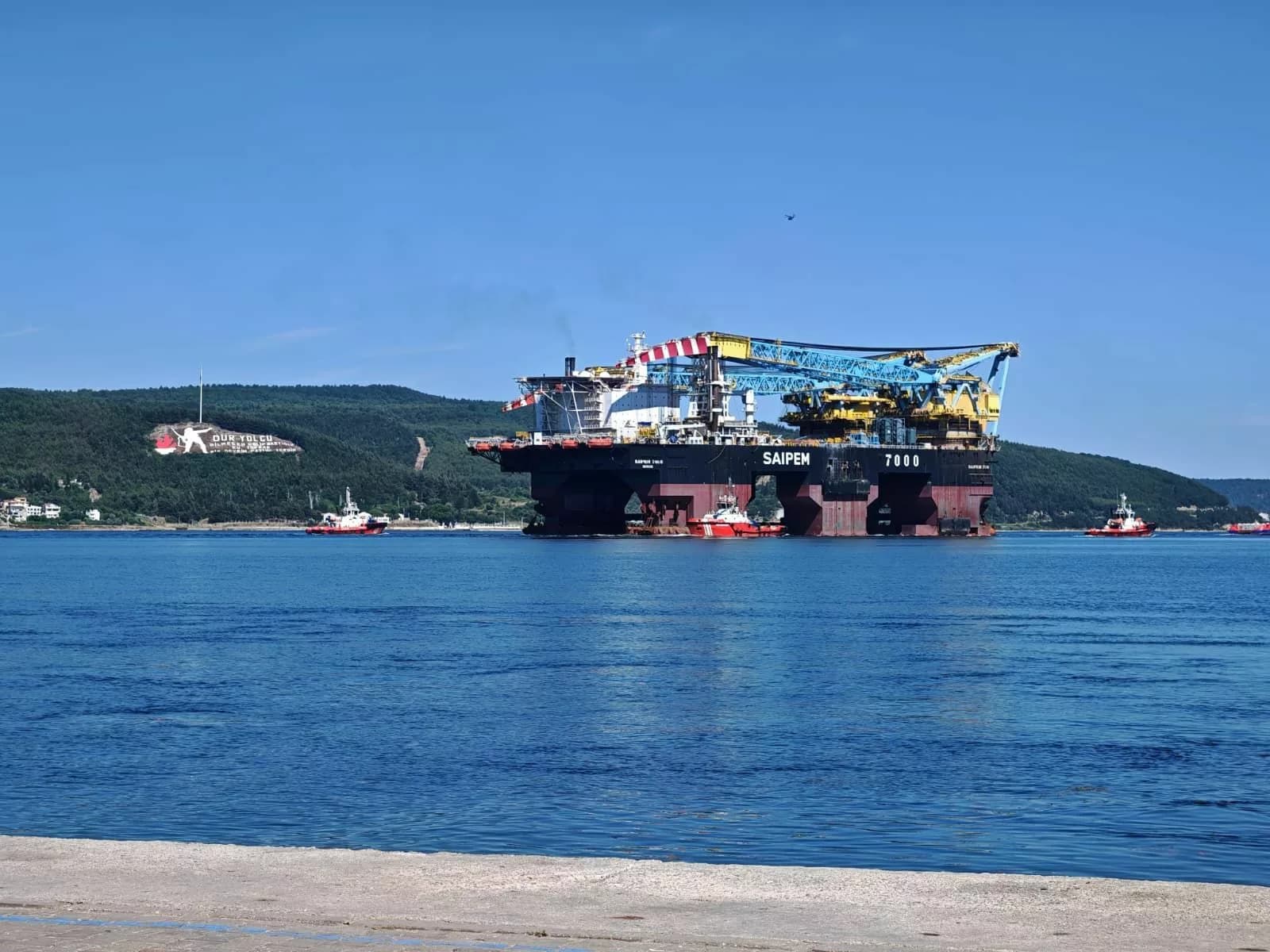 Saipem 7000 İnşaat Gemisi Çanakkale Boğazından Geçti