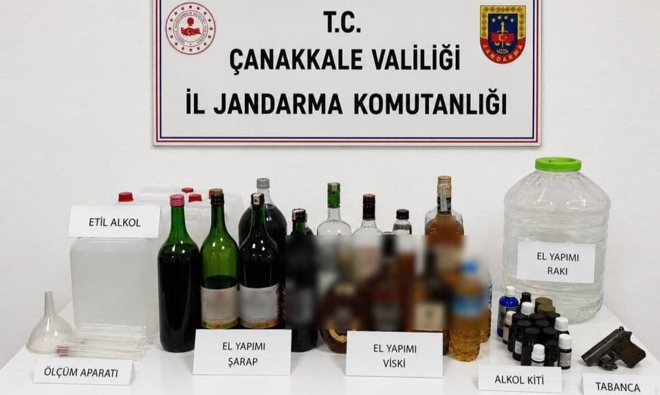 Çanakkale Jandarması Bayramiç’te Kaçak Alkol Operasyonu Gerçekleştirdi