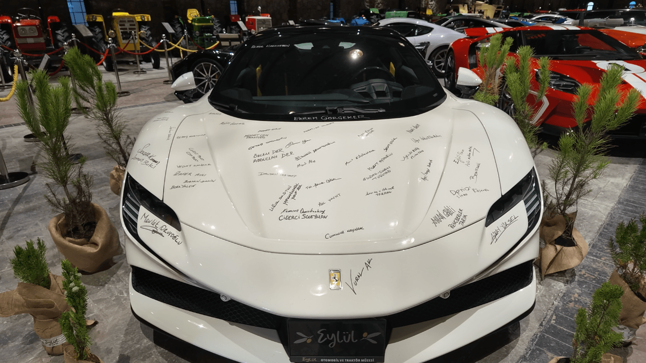 Çanakkale'de Ferrari’ye Atılan İmzalar 10 Bin Fidana Dönüştü