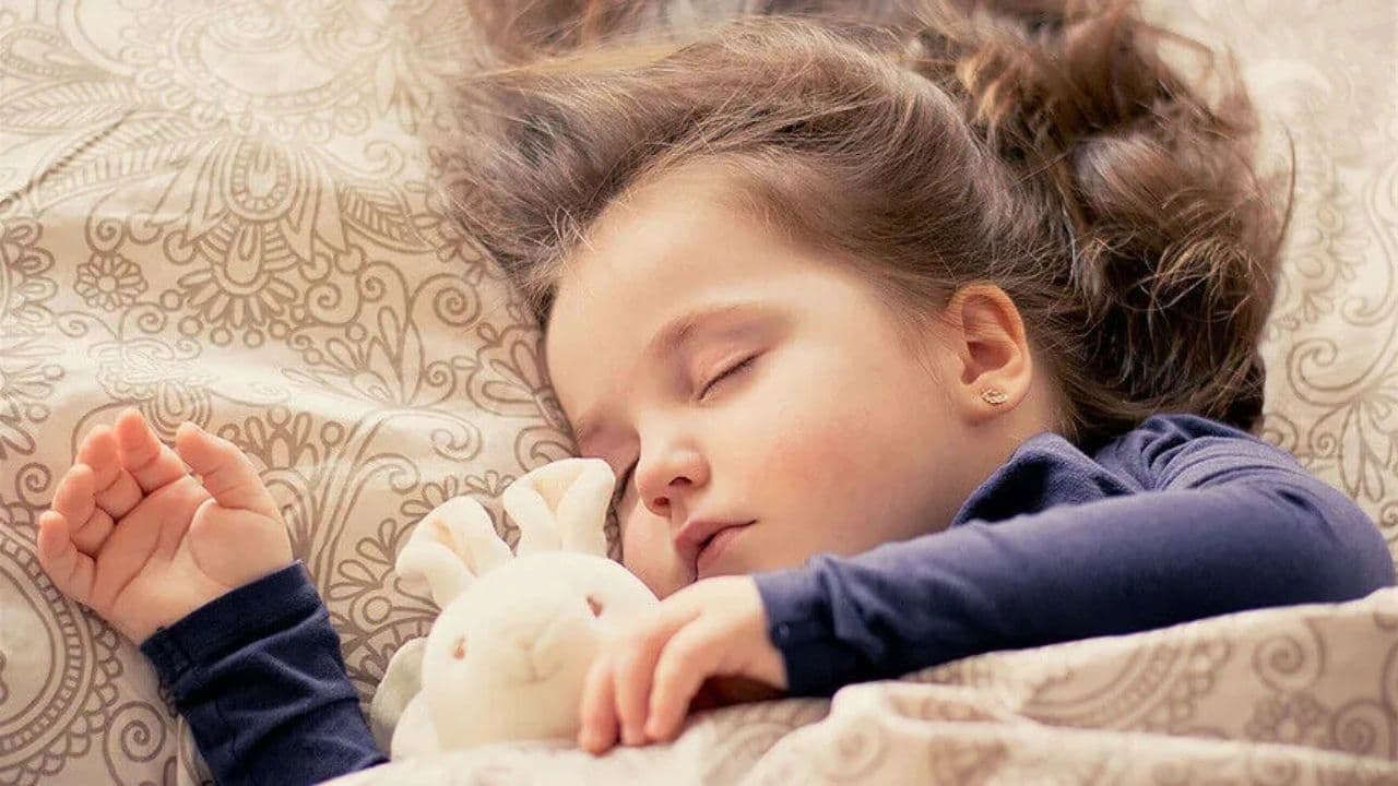 Çocukların Uyku Düzeni İçin Ekran Kullanımına Dikkat Çekiliyor