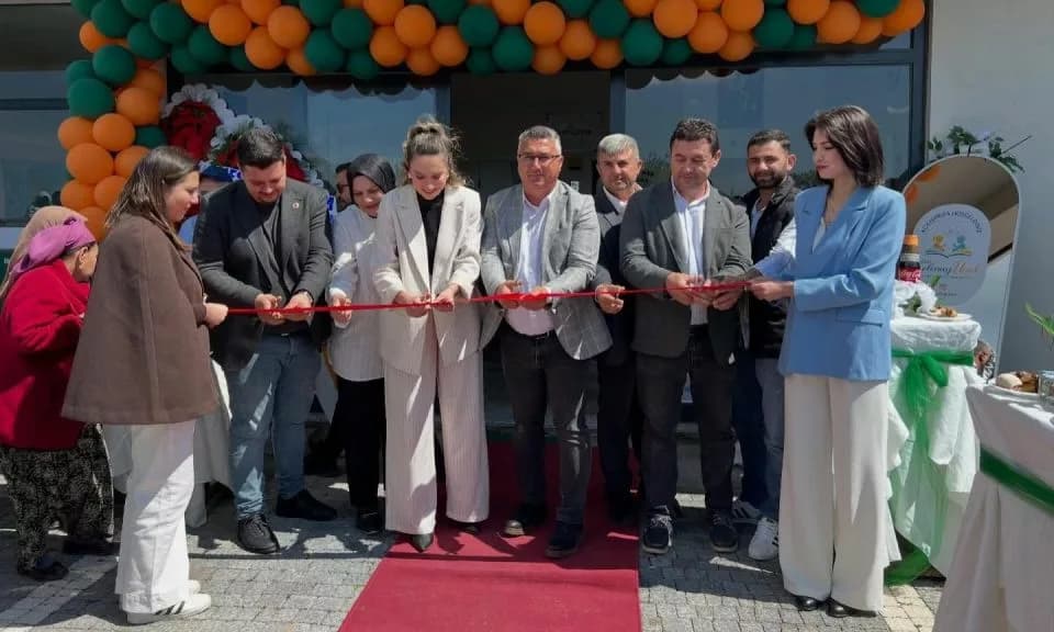 Ayvacık'ta Bir İlk: Selenay Ünal Kişisel Gelişim Kursu