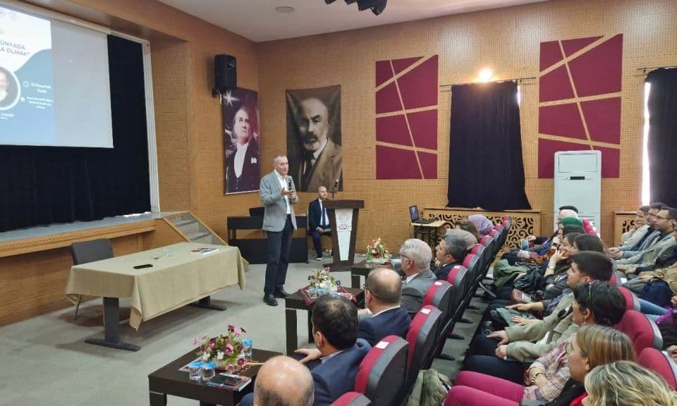 Kaymakam Bütün: Veliler, Çocuklarınızın Eğitim Hayatına Aktif Katılım Gösterin