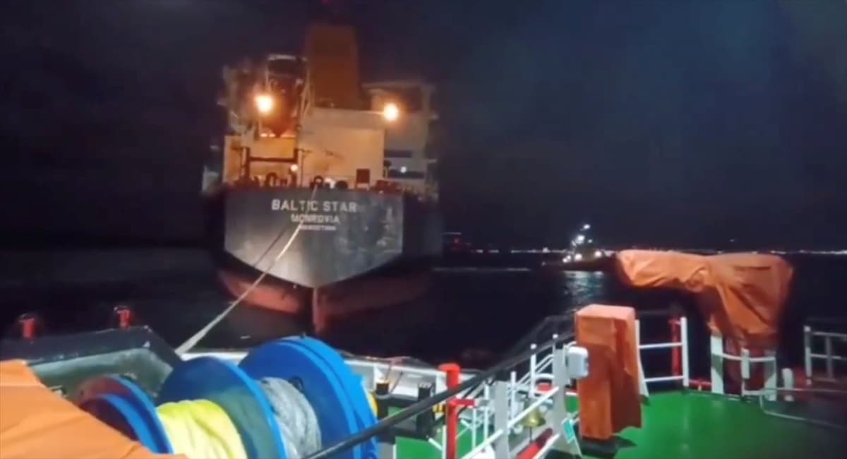 Çanakkale Boğazı’nda 182 Metrelik Tanker Arızası Karanlık Liman’da Demirledi