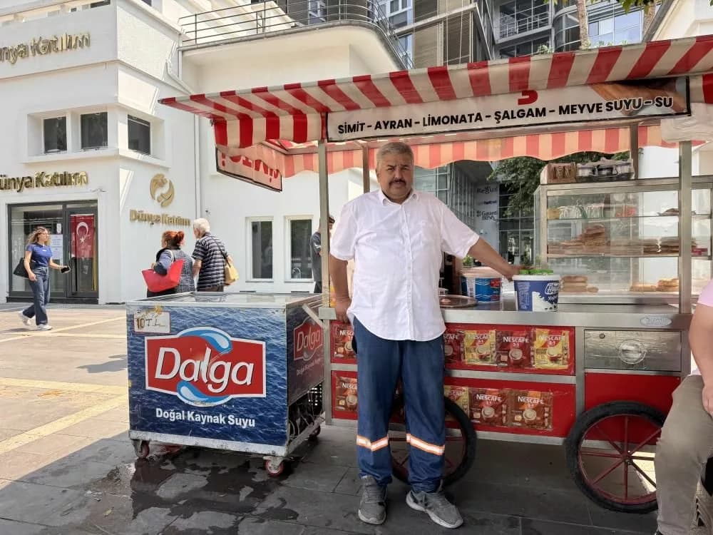 İşçi Bayramında Çalışan İşçiler