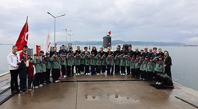 Dumlupınar Denizaltısı Şehitleri Anma Töreni Gerçekleştirildi