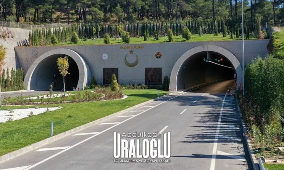 Bakan Uraloğlu: Assos ve Troya Tünelleri 3 Yılın Değerlendirmesi