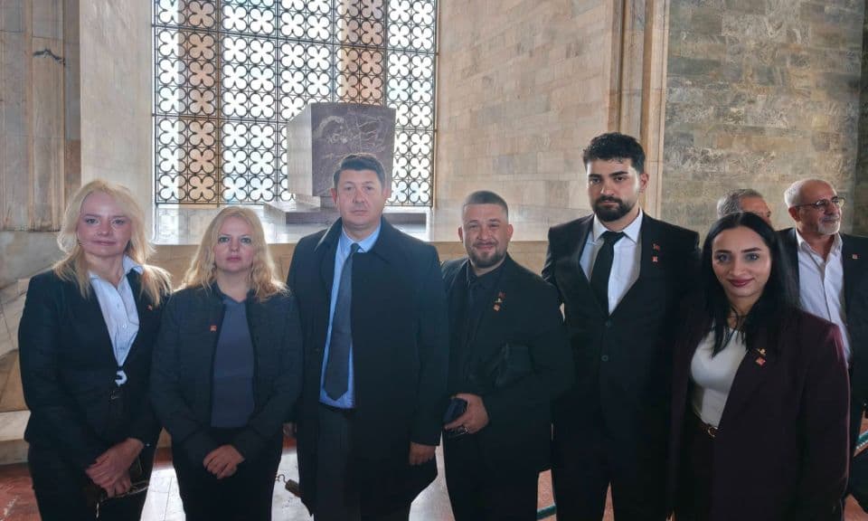 CHP Çanakkale İl Örgütü Anıtkabir Ziyareti: Atatürk ve İnönü'ye Saygı