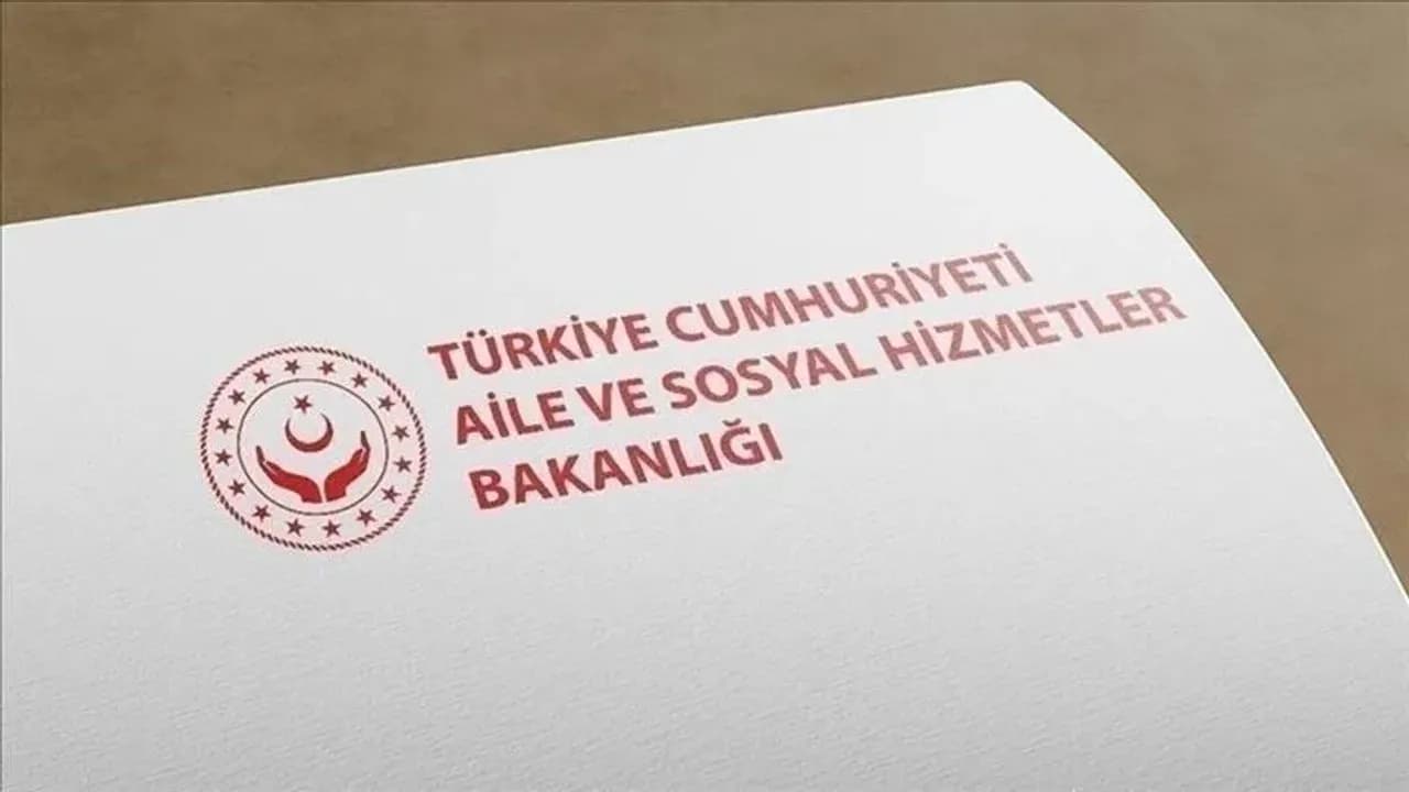 Aile ve Sosyal Hizmetler Bakanlığından "Koruyucu aile hizmeti"ne hakkında paylaşım
