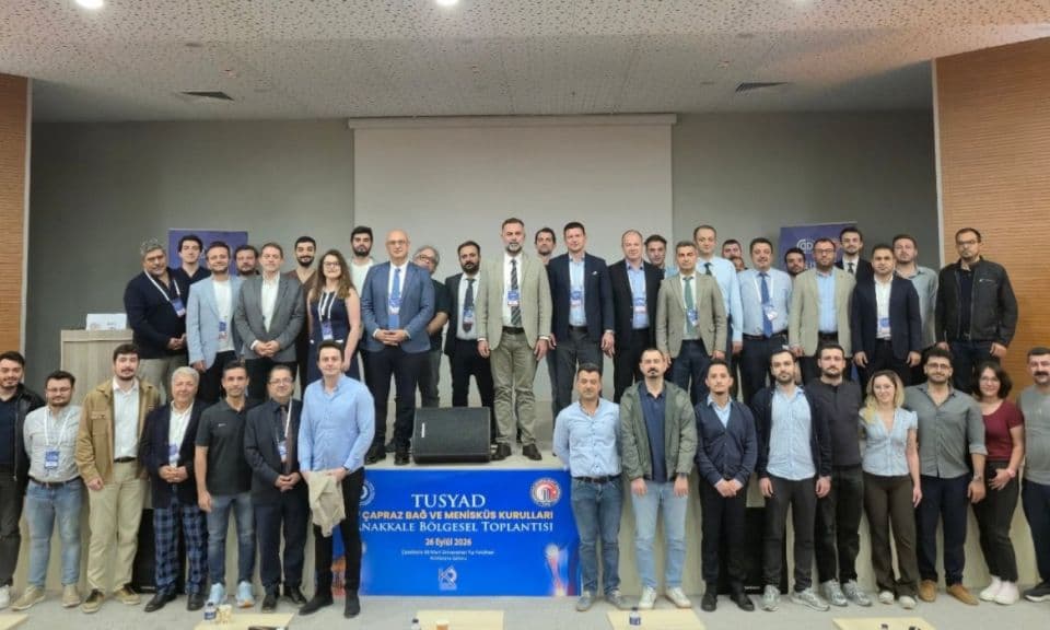 ÇANAKKALENİN DİZ CİRAHİSİ UZMANLARINI BULUŞTURDU: ÇOMÜ Tıp Fakültesi'nde Etkin Toplantı