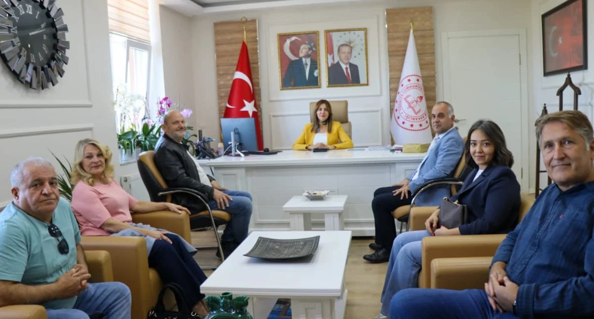 Erasmus Proje Heyetinden İl Müdürü Mine Hayta'ya Ziyaret haberi