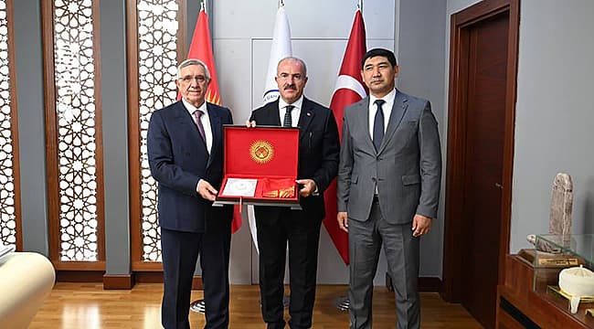 VALİ TORAMAN'DAN MANAS ÜNİVERSİTESİ'NE ZİYARET