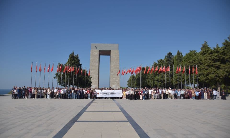 30 Ağustos Zafer Bayramı coşkusunu Çanakkale Şehitliklerinde yaşadılar
