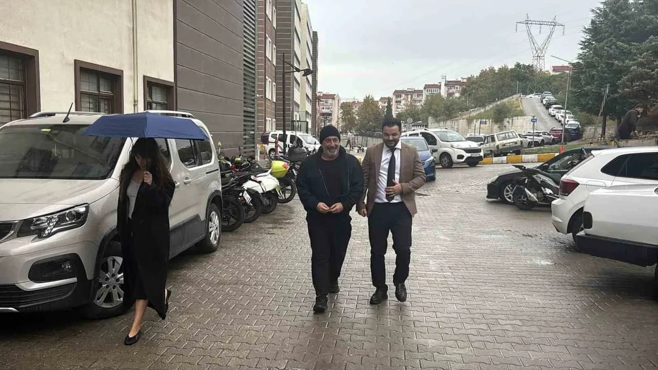 Çanakkale'de Kontrol Günü: Cem Yılmaz 40. Günde Kalp Sağlığına Dair Açıklamalarda Bulundu