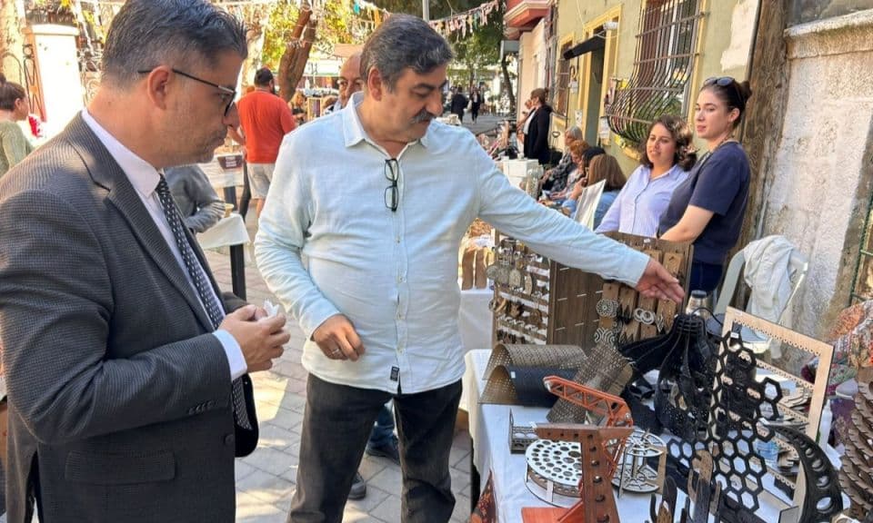 Rektör Erenoğlu Fevzipaşa Tasarım Pazarı'nda Yerel Üretimi Destekliyor