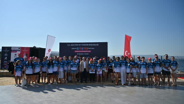 Çanakkale’de Gençler Tarihi Dalıp Yelken Çırptı