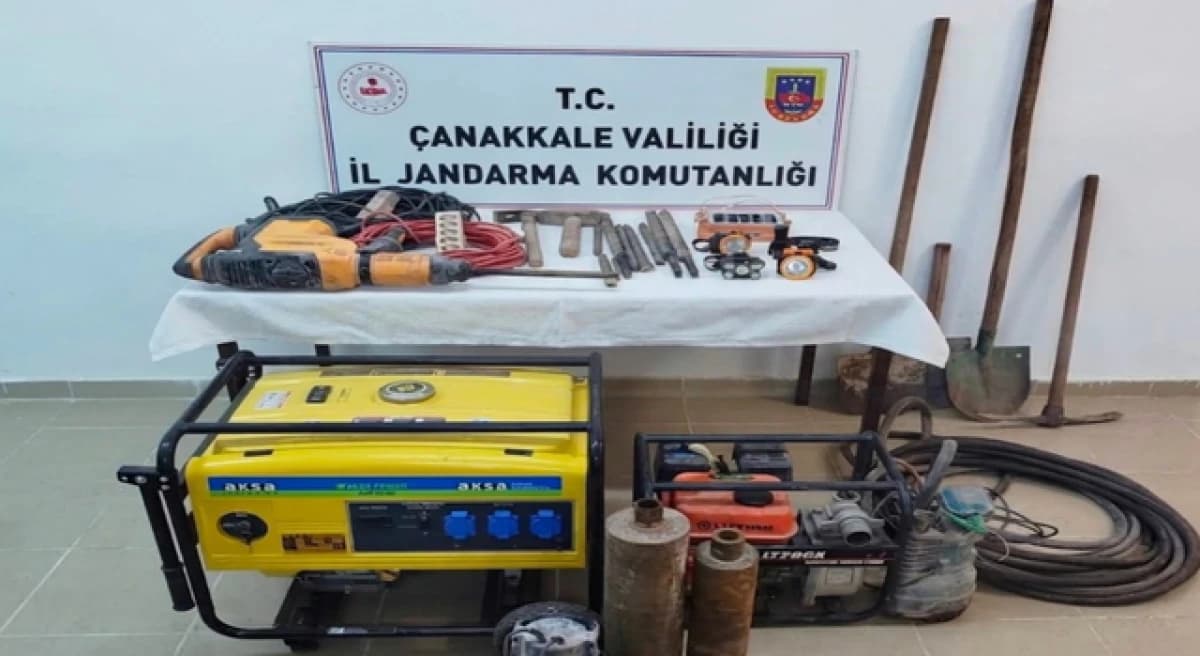 Eceabat’ta Define Avcıları Yakalandı: Operasyon Detayları