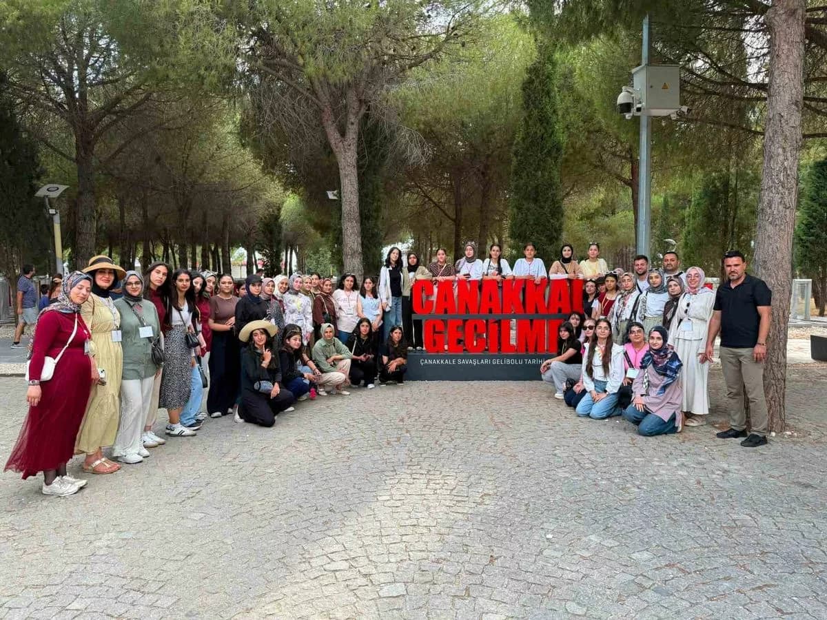 Ağrılı Öğrenciler Çanakkale ve Ankara'yı Keşfediyor