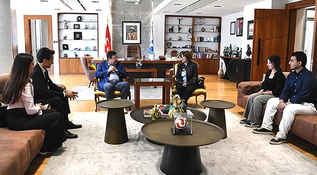 LÖSEV'Lİ GENÇLERDEN BAŞKAN ERKEK'E ZİYARET