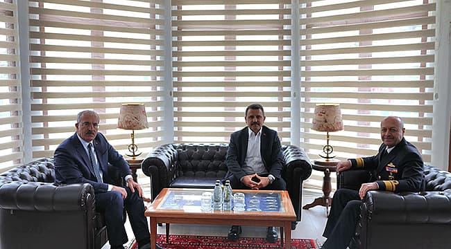 VALİ TORAMAN'DAN GARNİZON KOMUTANLIĞINA ZİYARET