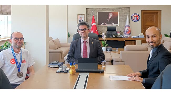 ÇOMÜ'nün Yükselen Yıldızı: İsa Akten Türkiye Üçüncüsü
