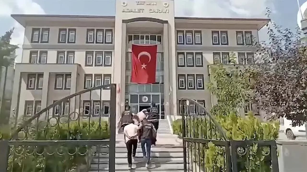 Çanakkale dahil bir çok ilde operasyon: 424 zanlı tutuklanarak cezaevine gönderildi
