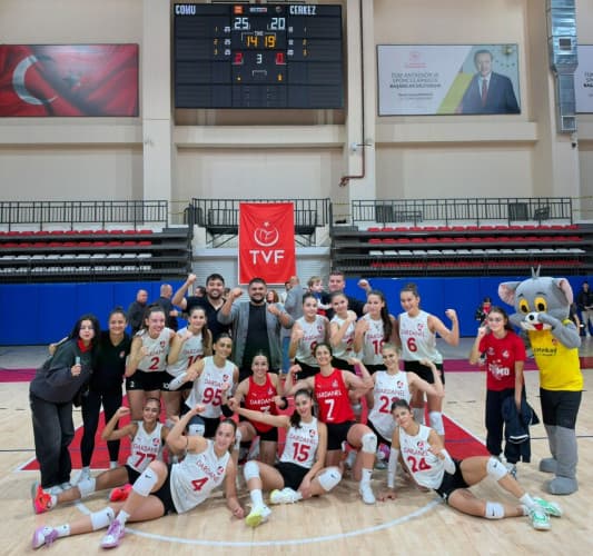 ÇOMÜ Spor Kulübü’nden Net Galibiyet: "Amacımız Güçlü Bir Voleybol Kültürü Oluşturmak"