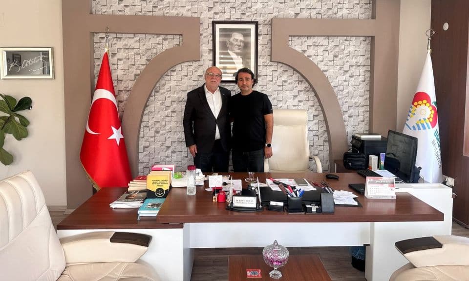 Abdullah Deniz, Umurbey Belediye Başkanı Erdal Doğan’ı Ziyaret Etti