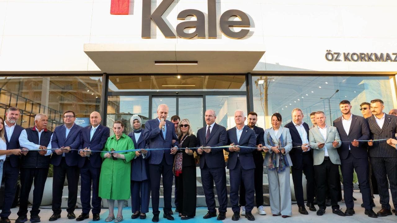 Dikkat Çeken Açılış! TBMM Başkanı Kurdeleyi Kesti Çanakkale’de