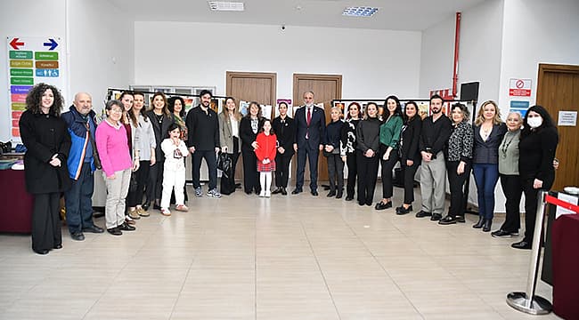 Çanakkale'de Yaşlılar Haftası Ruhu: Altın Yıllar Merkezi'nde Sanat ve Sağlık Buluşması