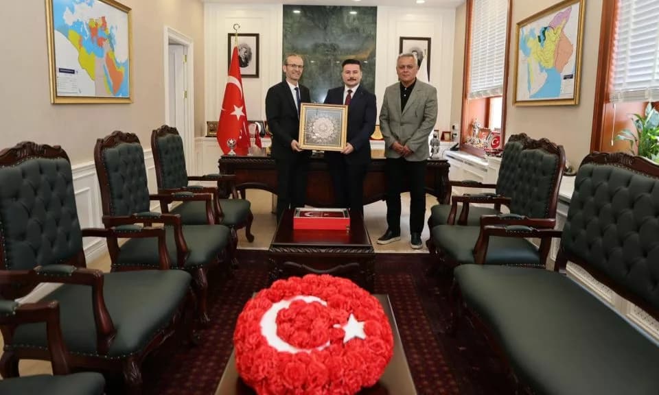 Eğitimci-Yazar Köseoğlu’ndan Gökçeada’ya anlamlı ziyaret