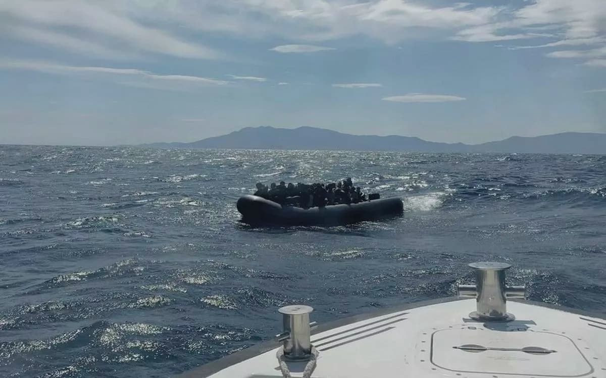 Ayvacık'ta 43 Kaçak Göçmen Yakalandı