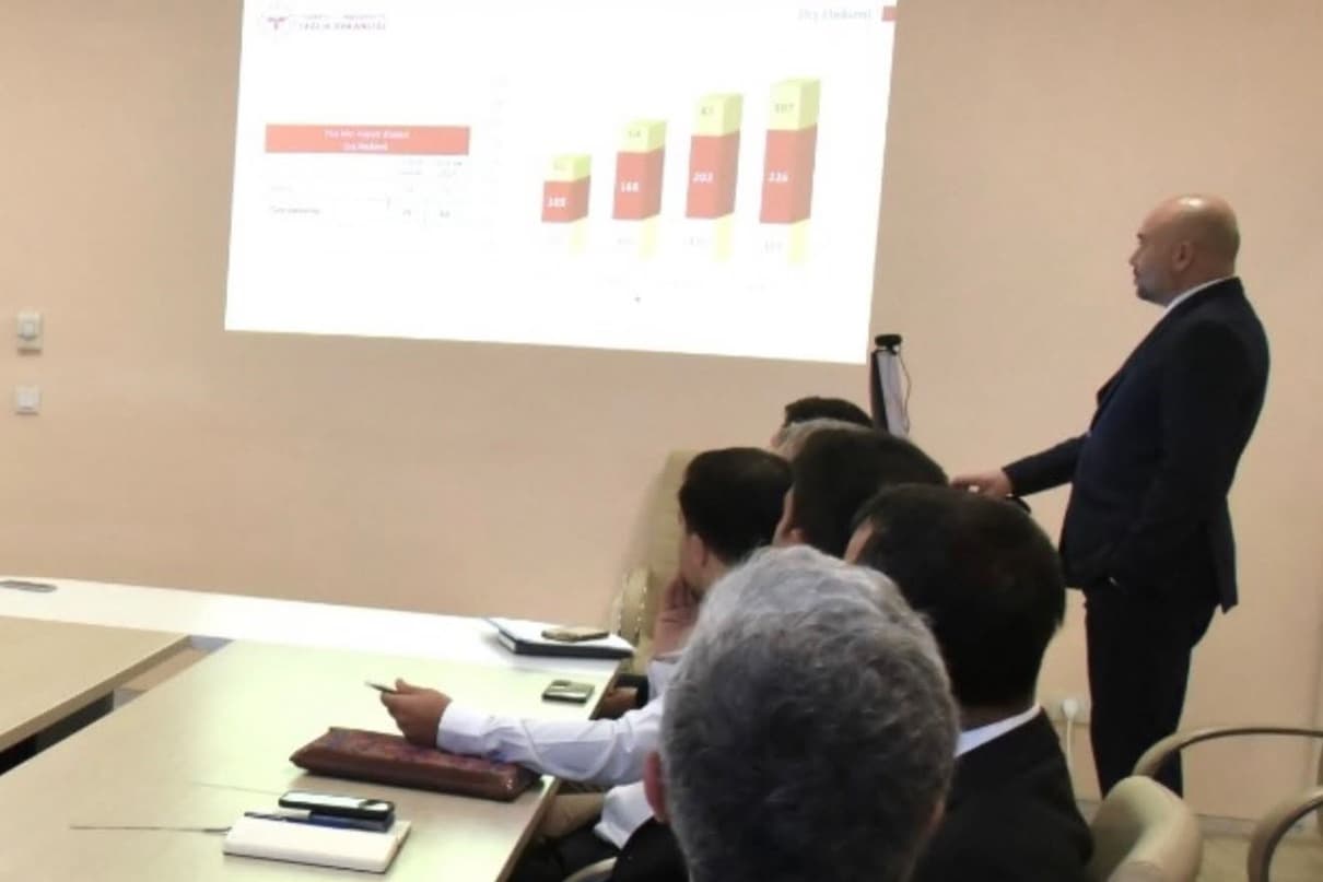 Çanakkale'nin 13 Kamu Hastanesi Kapsamlı Değerlendirmede: Yerel Sağlık Hizmetleri İçin Önemli Adım