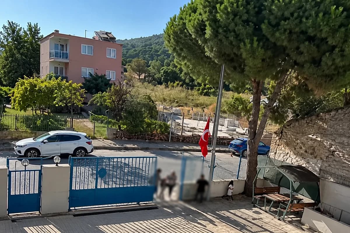 Eceabat’ta Korku Üzerinden Vurgun: Evinden Servet Çıktı haberi