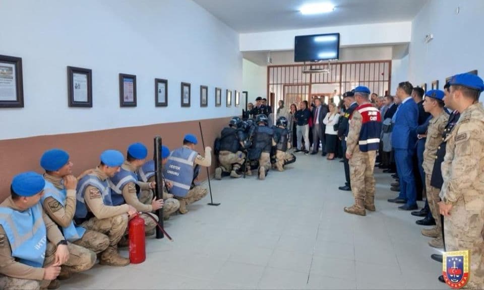 Çanakkale Jandarma Eğitim Merkezinde 48 Kişiye Ceza İnfaz Koruma Kursu Verildi