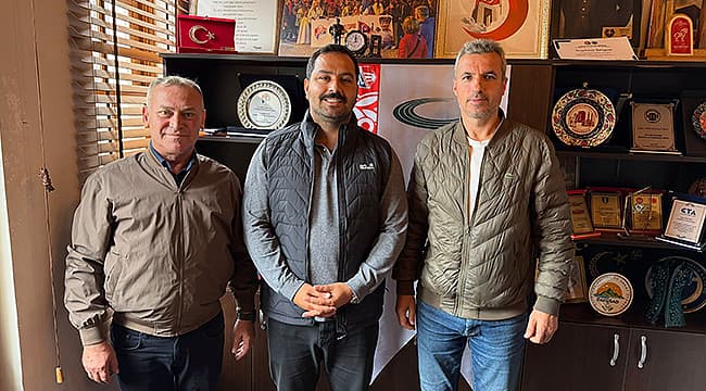 GELİBOLUSPOR YÖNETİMİNDEN ÇANAKKALESPOR'A ZİYARET Geliboluspor Başkanı Salim Bayrak ve kulüp yöneticisi Yaver Varol, Çanakkalespor Yönetim Kurulu Başkanı Halit Kubilay Fırat’ı ziyarette bulundu. ÇANAKKALE’DE KIRSAL KALKINMAYA 115,7 MİLYON LİRALIK