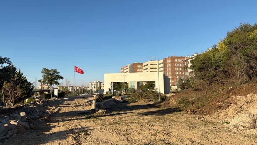 Çanakkale Onsekiz Mart Üniversitesi Terzioğlu Yerleşkesi’nde Ulaşım Konforu ve Altyapı Güçleniyor