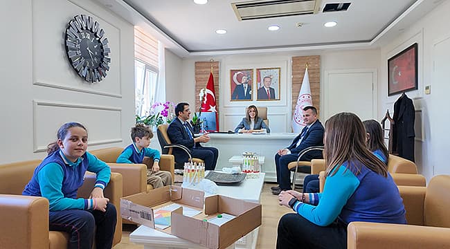 Çanakkale'de Öğrencilerin Anlamlı Ziyareti