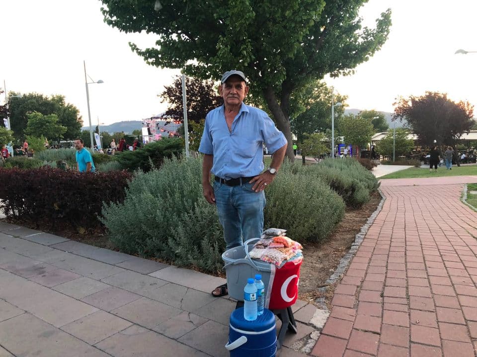 Konser Kalabalığı Kuruyemiş Satışlarını Katladı