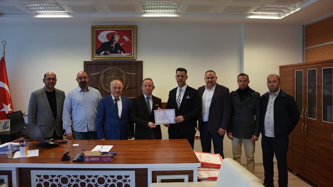 ÇTB Yönetim Kurulu Başkanı Emrah Kuru ve Yönetim Kurulu üyeleri mazbatalarını aldı